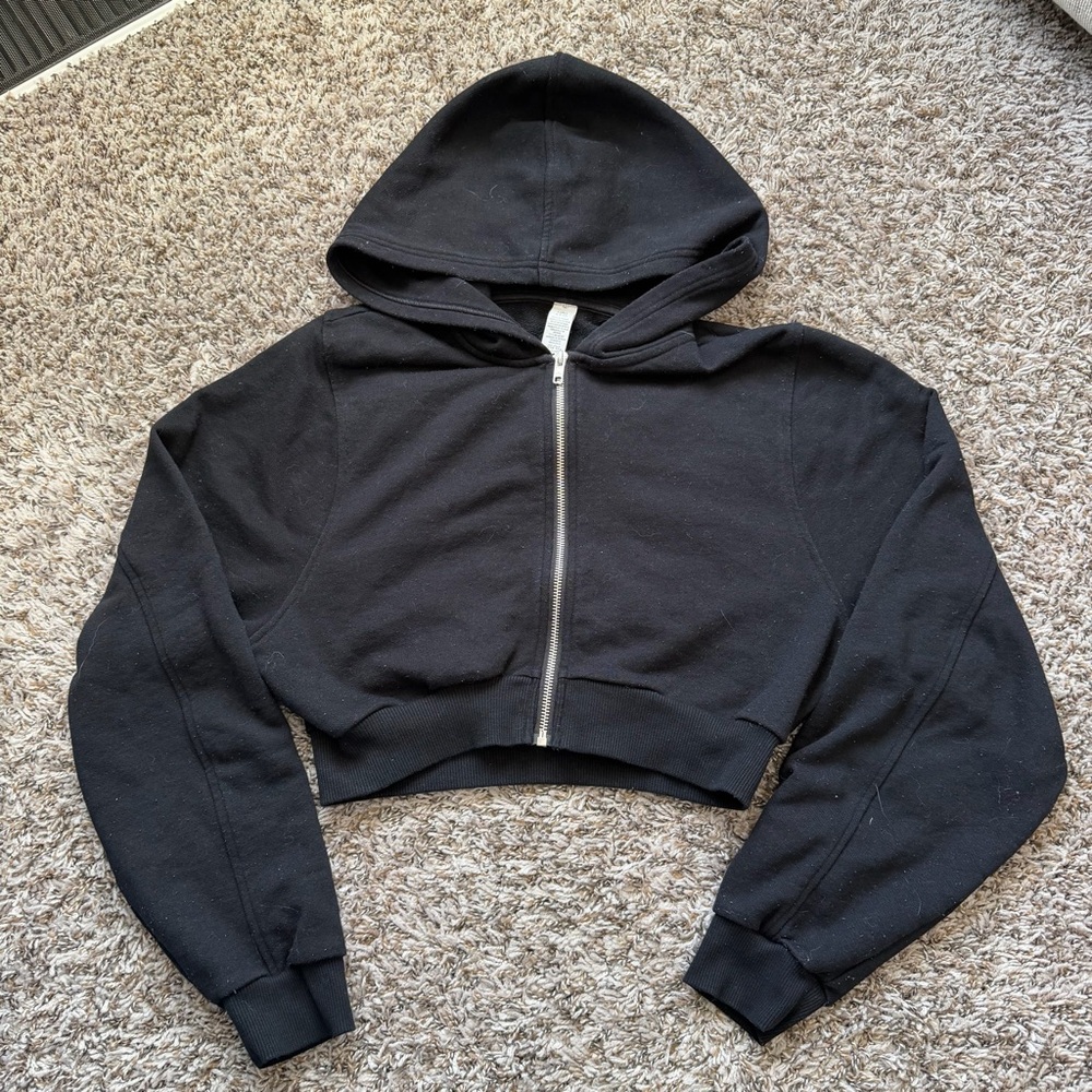 ALO Yoga Black Cropped Zip Hoodie